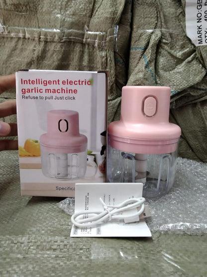 Mini Electric Garlic Chopper – Chop Garlic, Onions & Veggies in Seconds